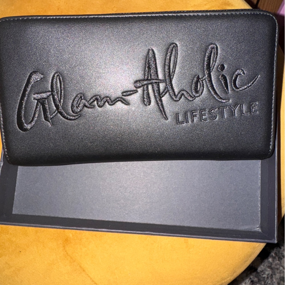Jumbo Signature Logo Wallet